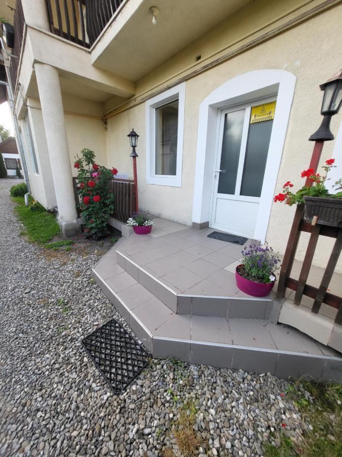 Betty Panzio Hotel Miercurea Ciuc Exterior photo